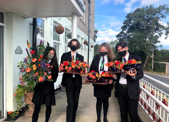 Risedale pupils deliver flowers to local care homes