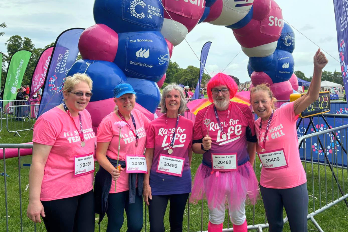 #TeamGill Raise Over £1,500 for Cancer Research UK! 💗