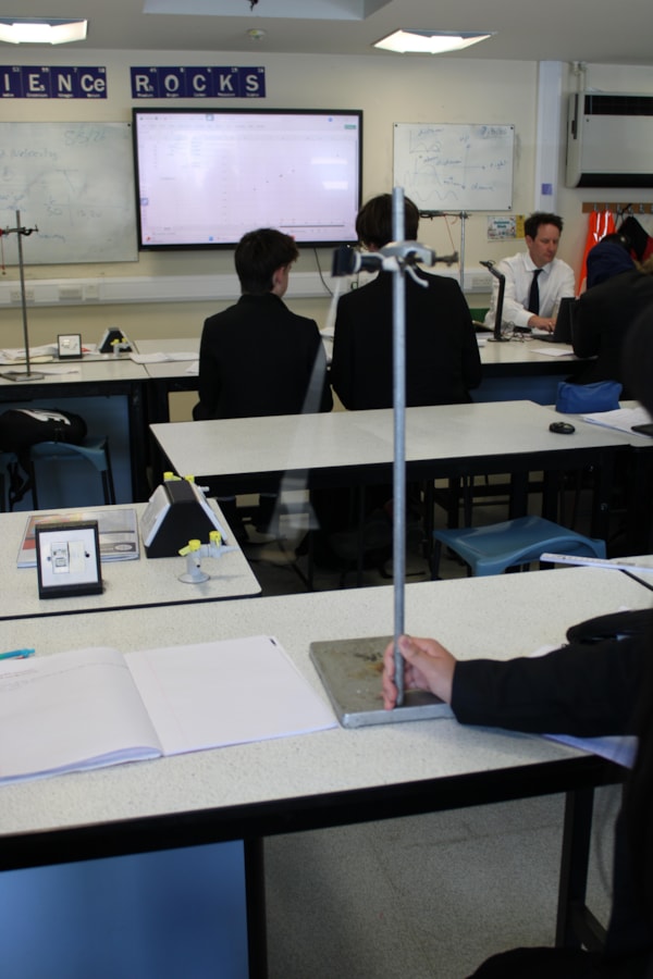 Mastering the Laws of Physics: Year 10 in the Lab | 08/05/2026 ...