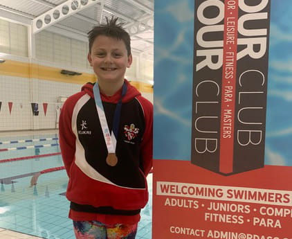 Swimming success at national championships for Thomas Leighton