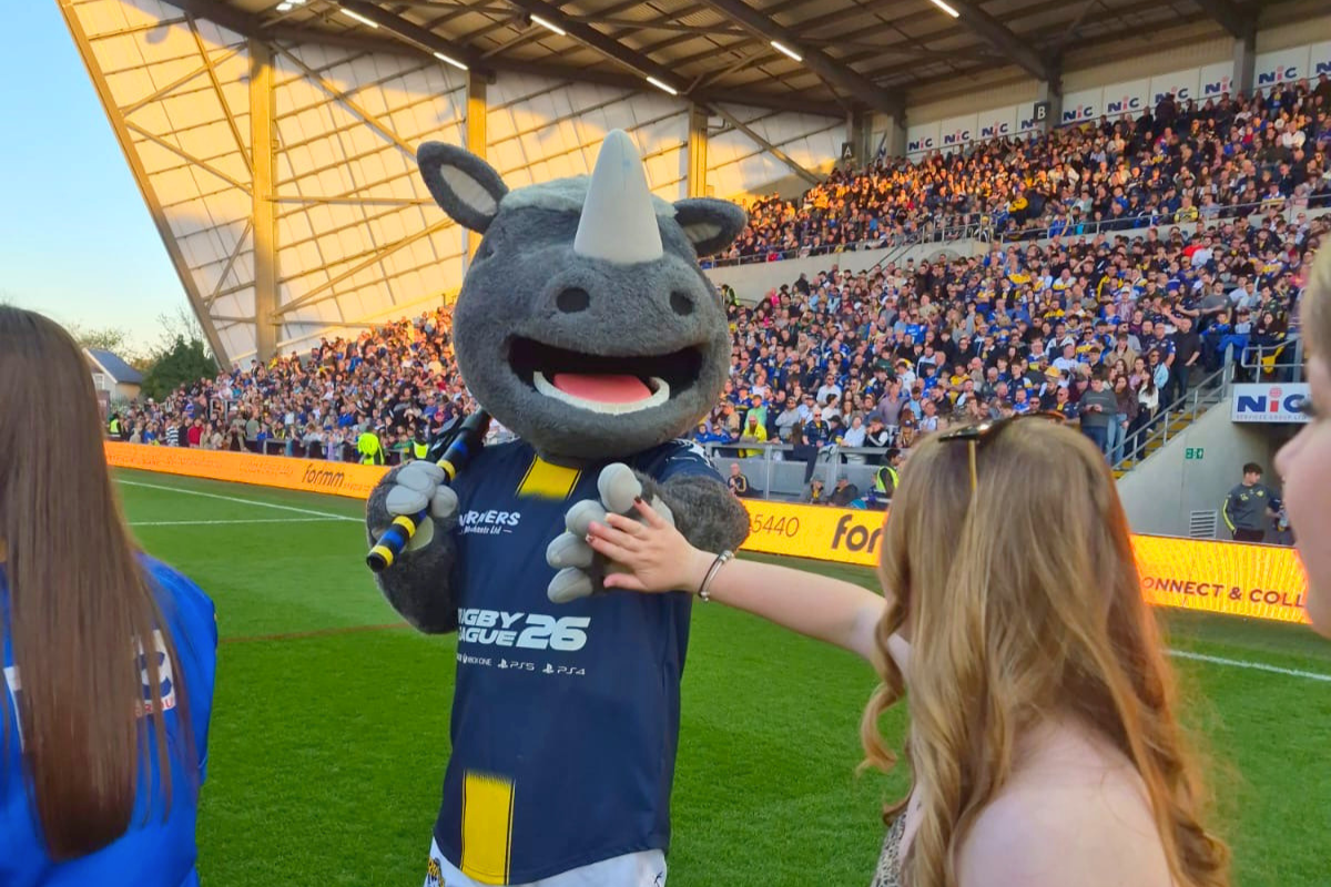 Leeds Rhinos: A Night Under the Lights at Headingley!