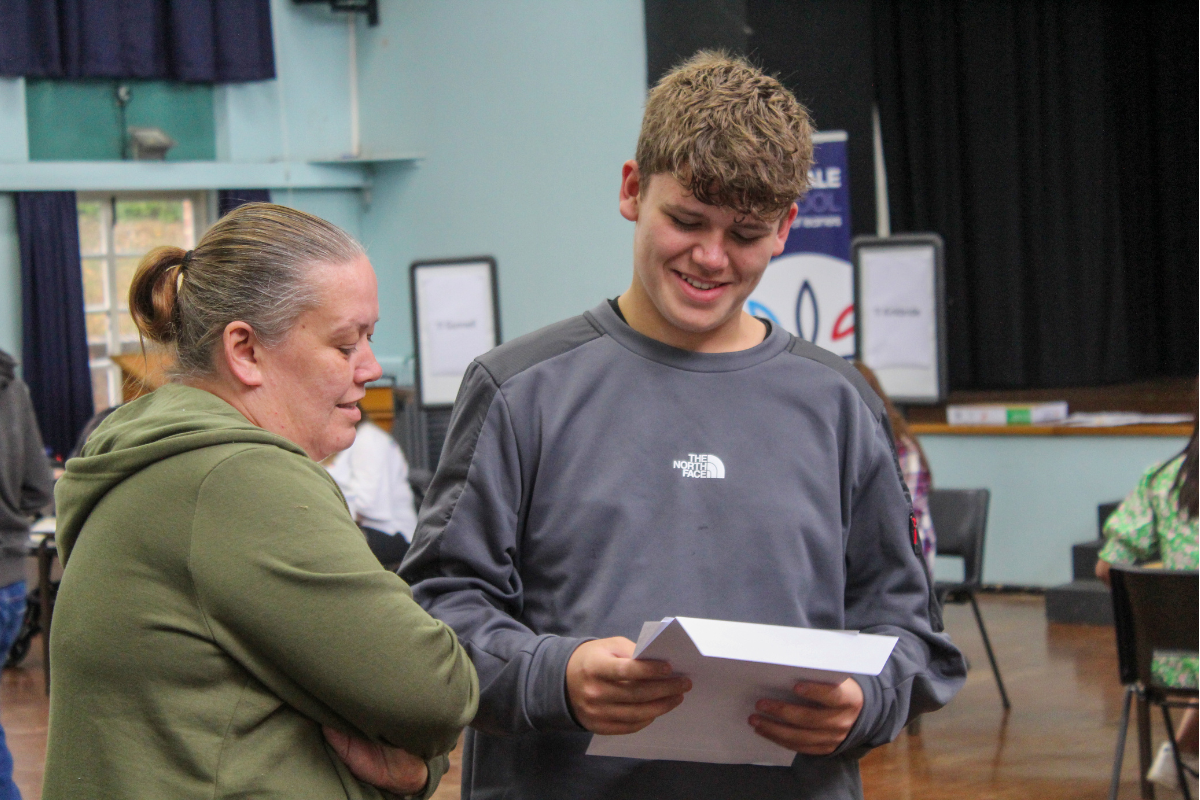 GCSE Results Day 2022