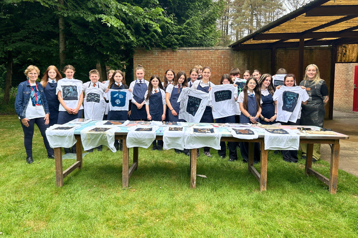 Cyanotype Pride Workshop 🏳️‍🌈