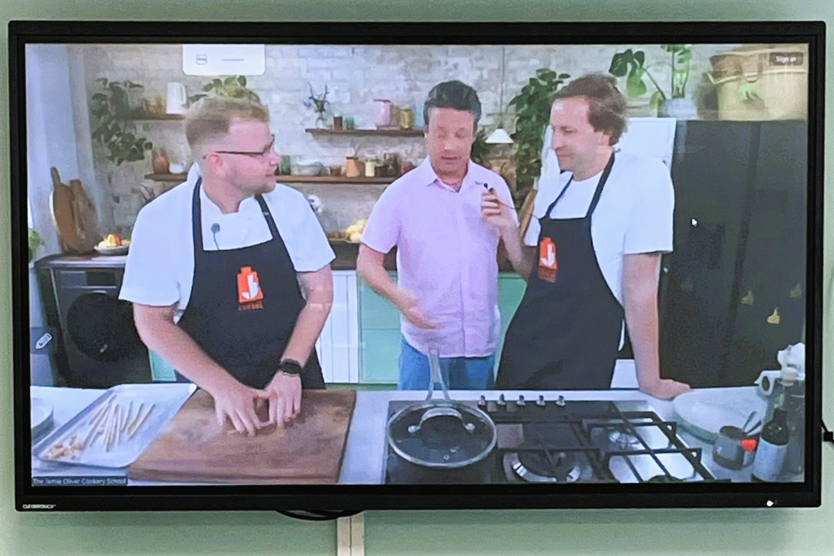 Y9 Join Jamie Oliver's World Record Cook-Along